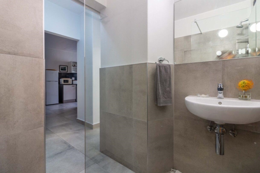 1 Bedroom Property for Sale in Green Point Western Cape